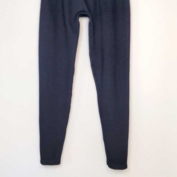 Assets by SPANX Red Hot Label High Waisted Blue Navy Leggings Ankle Size L - Picture 4 of 13